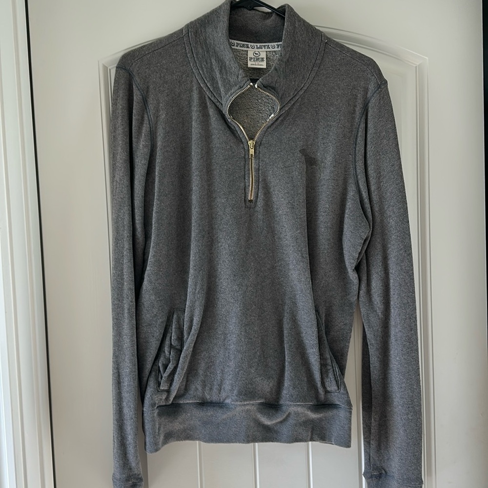 VS Pullover Sweater